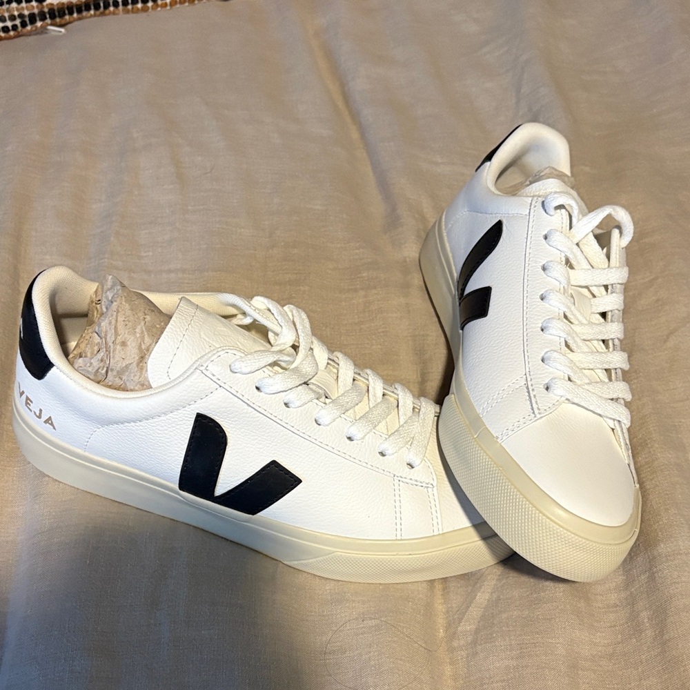 Veja Cream and Black Casual Sneakers